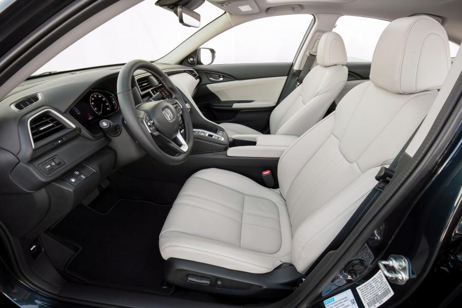Интерьер Honda Insight 2018 года  (NA) (фото 11 из 62)